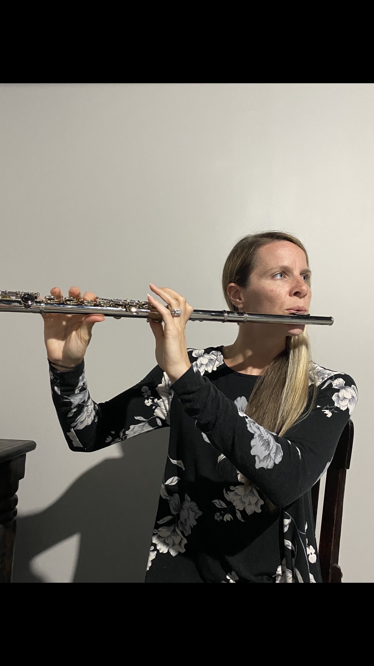YANASON C Flute Closed Hole 16 Keys Flute Nickel-Plated for Beginner, Kids, Student with Carrying case, Metal stand, Gloves, Tuning Rod, Cleaning kit customer photo 2