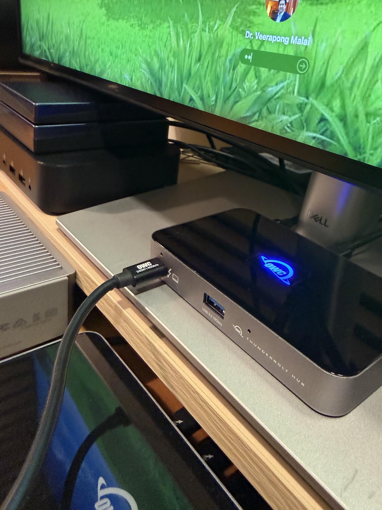 OWC Thunderbolt HUB with 4 X Thunderbolt 4 and 1 X USB-A customer photo 1