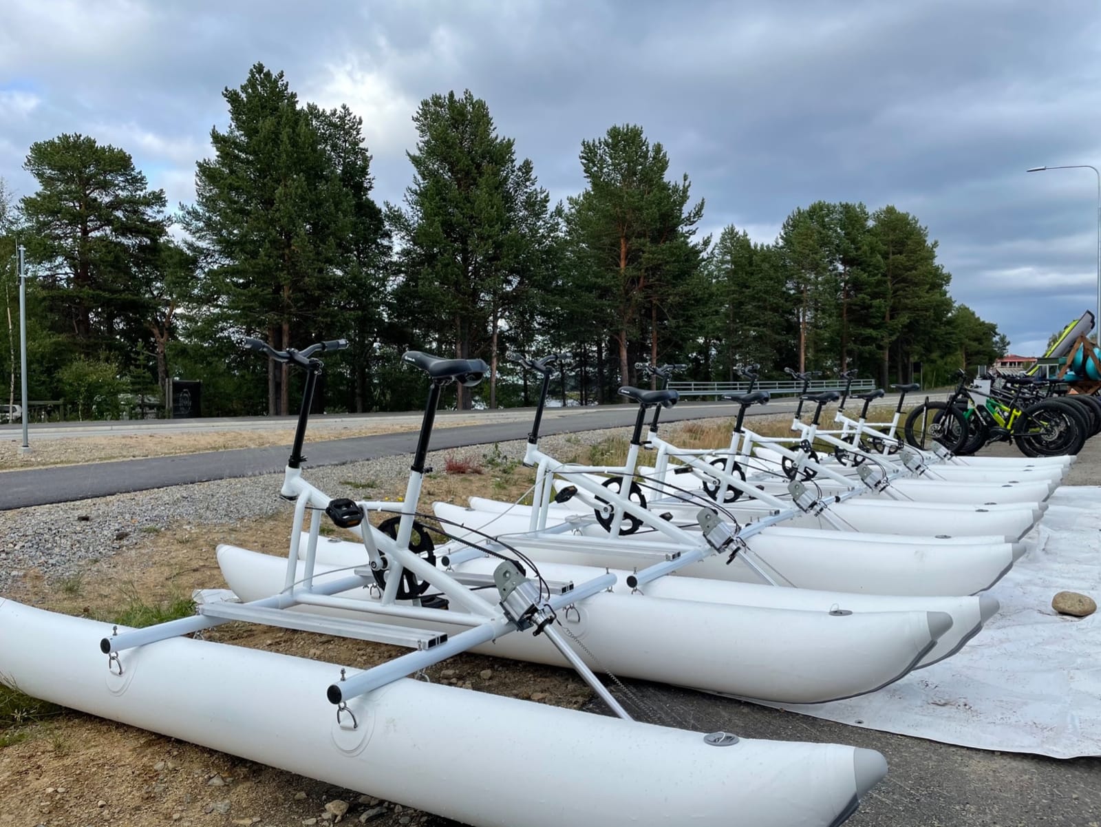 Water Bikes, Inflatable Kayak Bikeboat for Lake, Water Sports Touring Kayaks Sea Pedal Bicycle Boat for Sport Fun Fishing customer photo 2