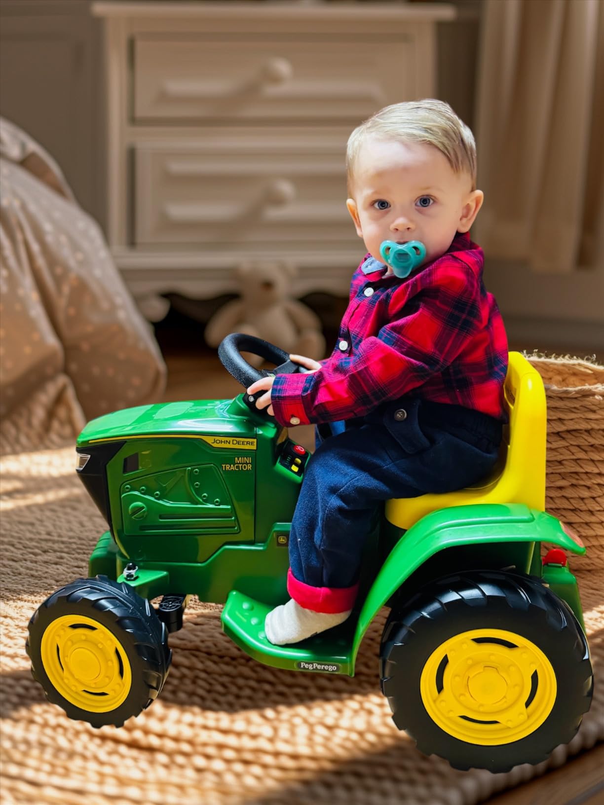Peg Perego John Deere Mini Tractor 6V Ride on Tractor with Working Lights and Sounds, for Kids 1.5-3 Years customer photo 1