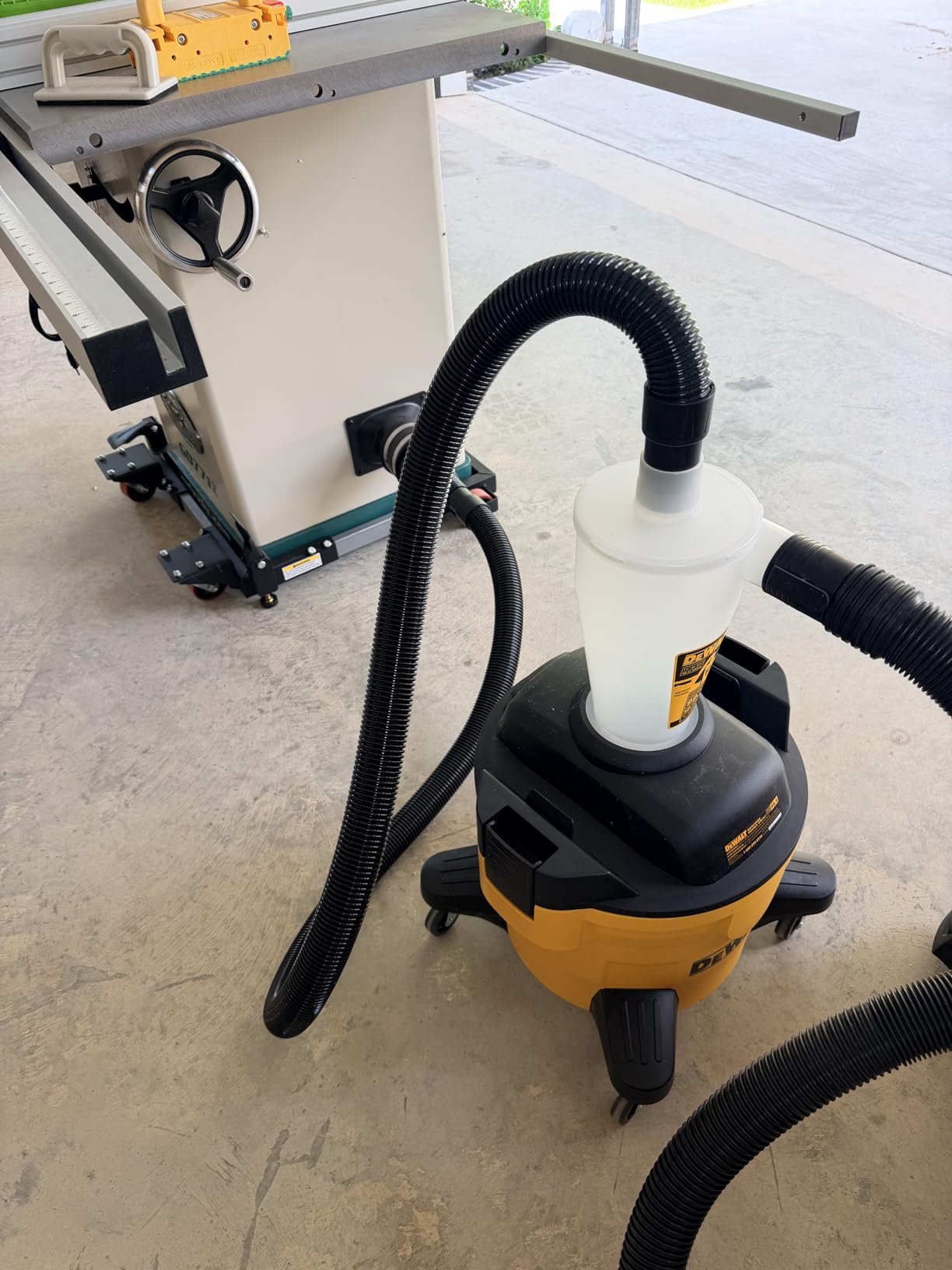 DEWALT 6 Gallon Dust Separator for Wet/Dry Shop Vacuums, DXVCS002 customer photo 2