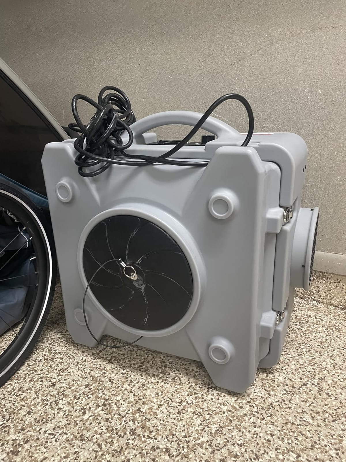 MOUNTO HEPA500 Commercial 500cfm Air Purifier Hepa Air Scrubber Negative Air Machine Roto-Molded (Blue) customer photo 2