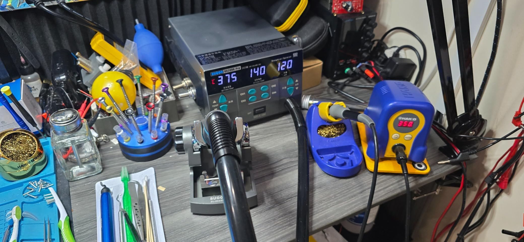 SUGON 8620DX 110V Digital Hot Air Rework Station 1300W, 212℉-845℉ Adjustable Temperature C/F, 4 Memory Storage, 6 Air Nozzle, SMD Hot Air Station with Quick Change High Temperature Air Nozzle Bracket customer photo 2