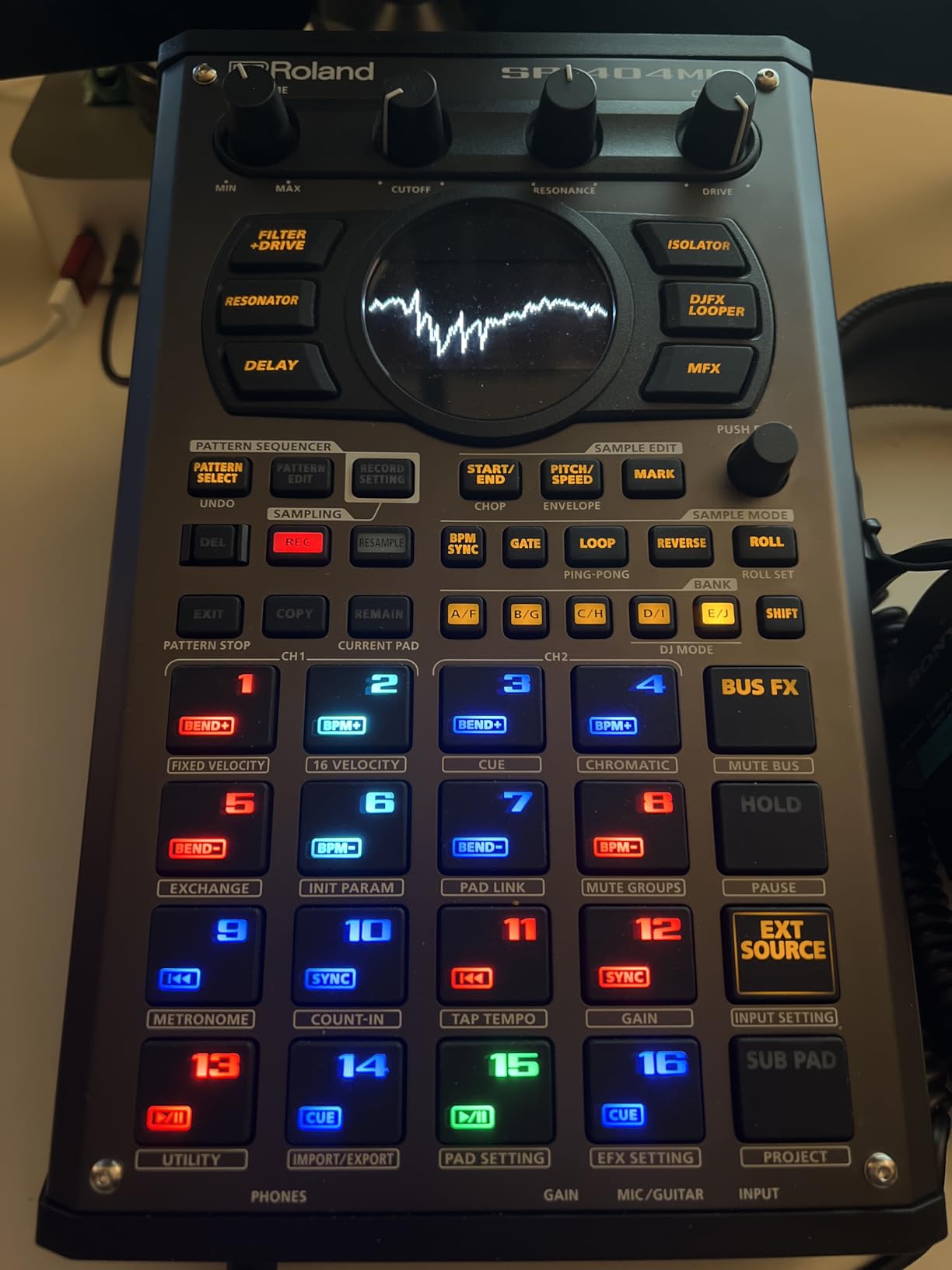 Roland SP-404MKII Creative Sampler and Effector | The Legendary SP-404 Beat Maker with Some Serious Upgrades, Fast workflow, 16GB Internal Storage, 32-Voice Polyphony customer photo 1