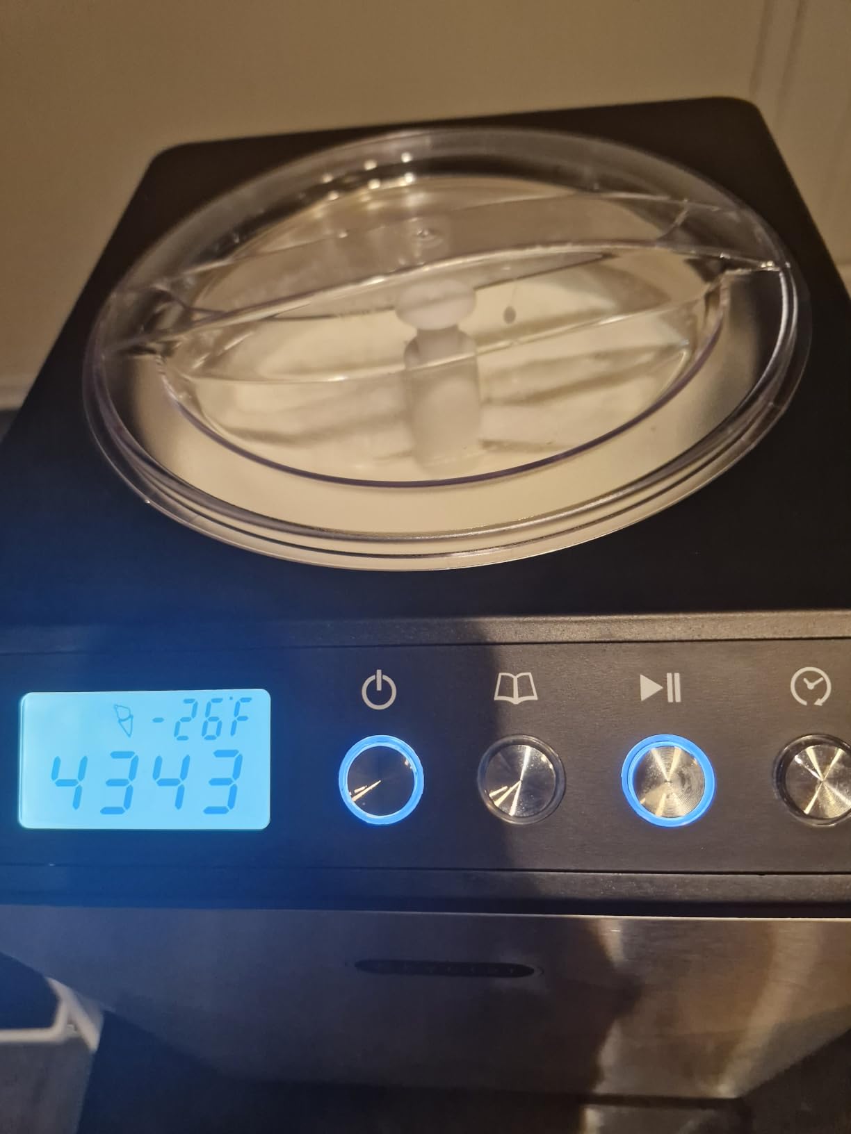 Whynter Ice Cream Maker with Compressor & Timer, 1.28 Qt, White, ICM-128WS | Built In Compressor, No Pre Freezing Needed, LCD Display and Timer, Fresh Homemade Frozen Treats, Trusted Whynter Quality customer photo 1