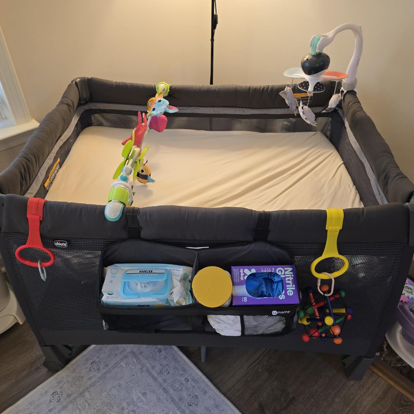 Chicco Instant Setup Play Yard, Portable Crib with Removable Bassinet | Dash style, Charcoal/Grey, one-hand setup, breathable mesh, baby playpen and pack and play, GREENGUARD Gold customer photo 1