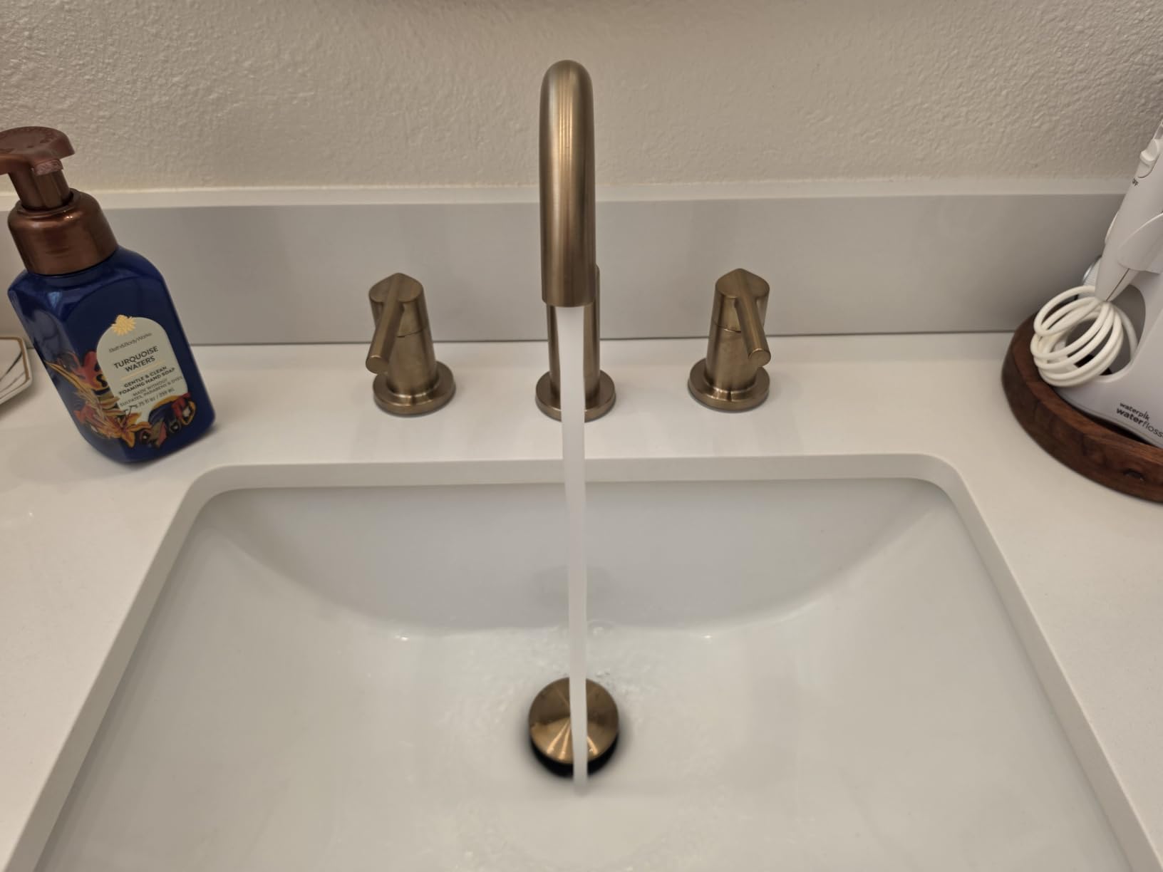 Delta Nicoli Brushed Gold Faucet 3 Hole, 8 Inch Widespread Bathroom Sink Faucet for Vanity, Push-Pop Drain Assembly, Champagne Bronze 35749LF-CZ customer photo 1