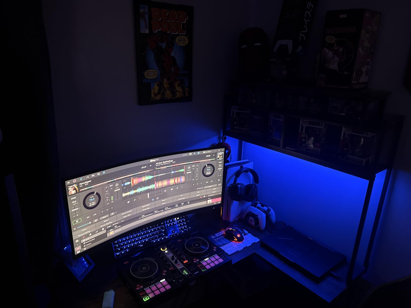 Hercules DJControl Inpulse 300 MK2 USB DJ Controller customer photo 2