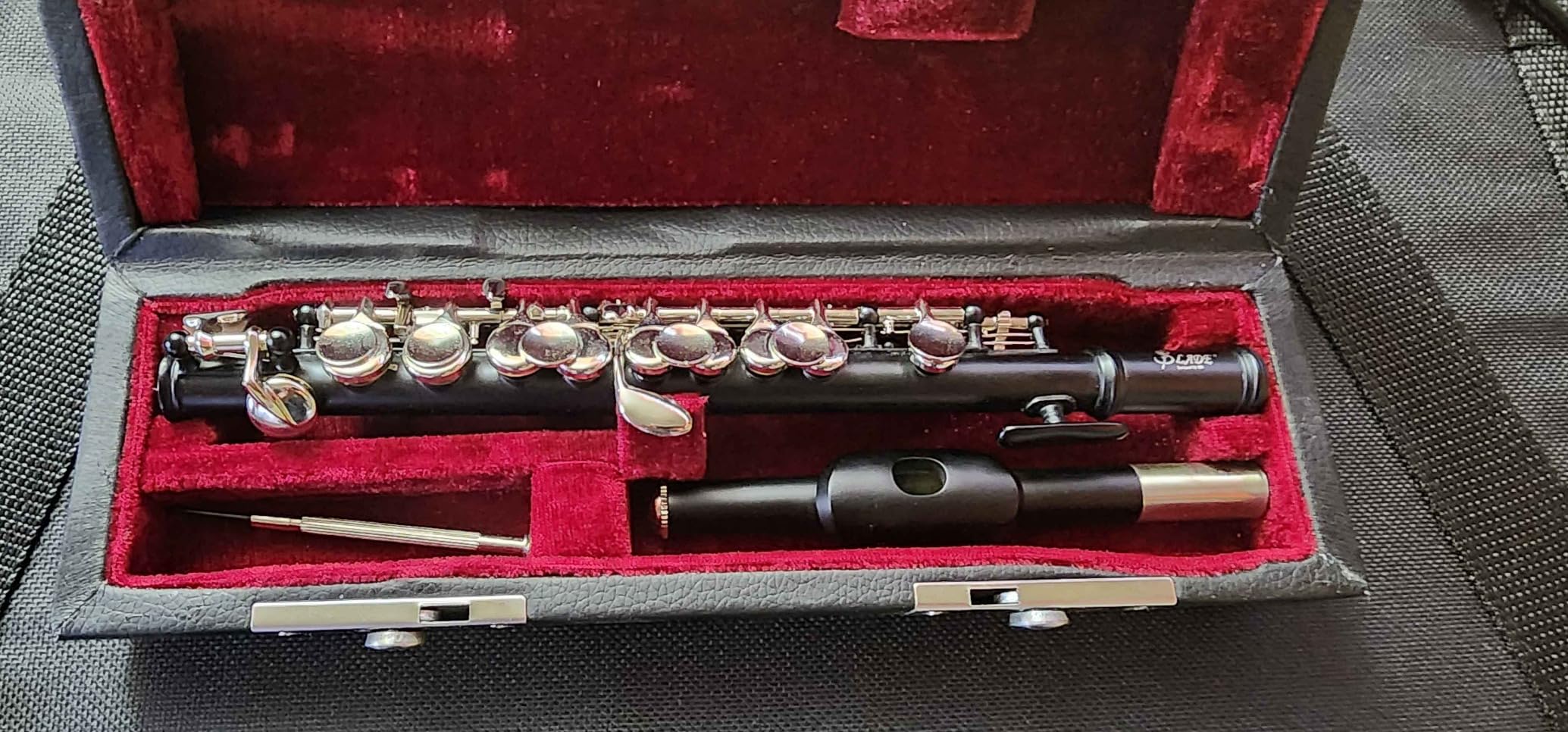 C Key Piccolo Flute, 2-Piece Black Piccolo with Shockproof Hard Case & Cleaning Kit, Bright Clear Tone, Detachable, Full Maintenance Kit for Beginners & Band Practice(Black) customer photo 2