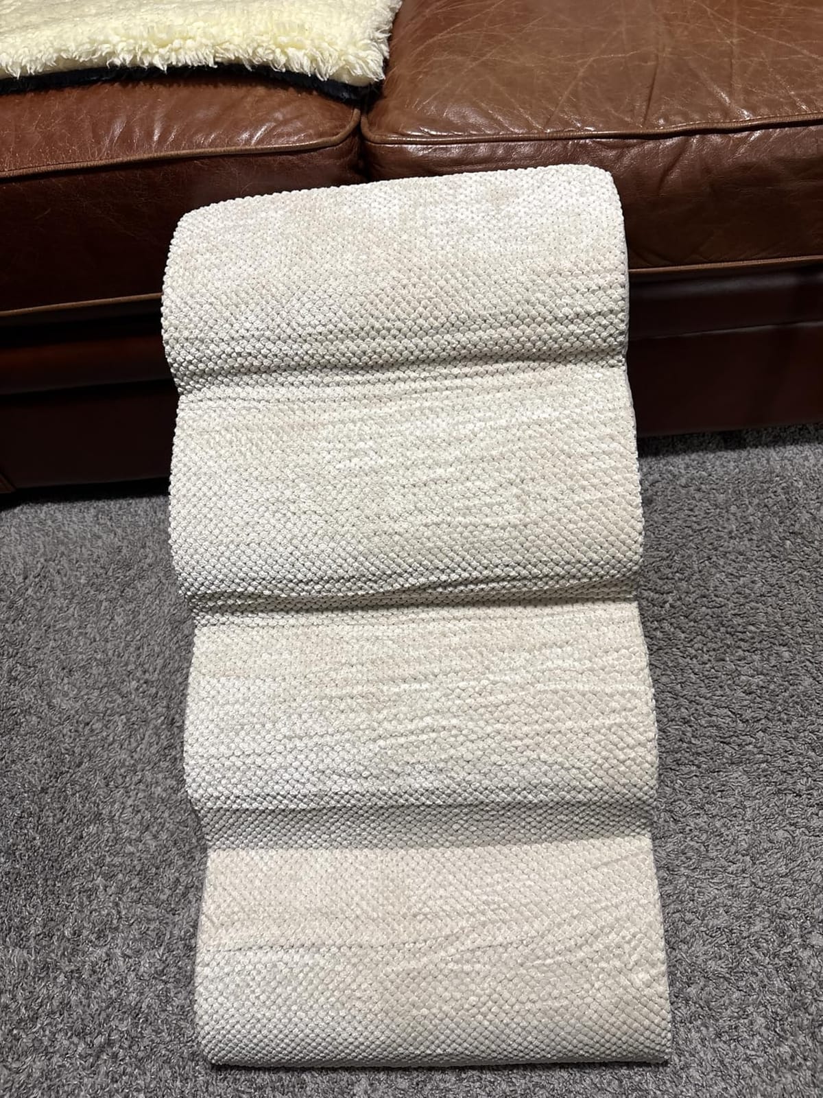 Aodisman Dog Stairs for Small Dogs and Cats,3-Step Pet Ramp for Bed & Couch customer photo 1