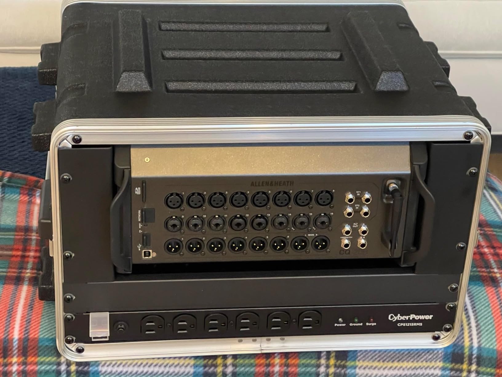 multicomp PRO Stackable 17