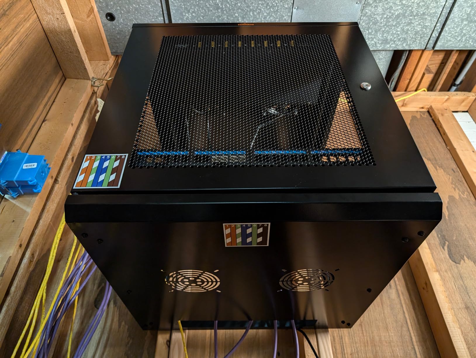 ECHOGEAR 12U Network Rack w/Enclosed Design, Easy Install, 600mm Depth customer photo 1