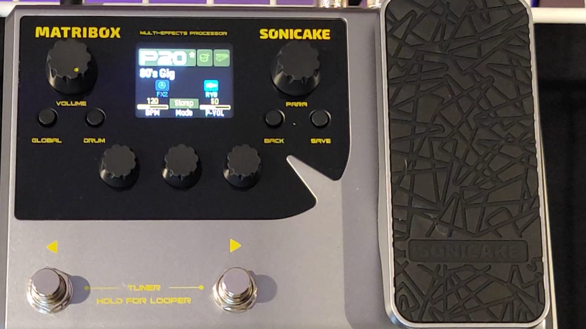 SONICAKE Matribox - Guitar Multi Effects Processor with Expression Pedal, With 130 Built-in Guitar/Bass/Acoustic Effects, Amp Modeling, IR Cabinets Simulation, Stereo OTG USB Audio Interface customer photo 2