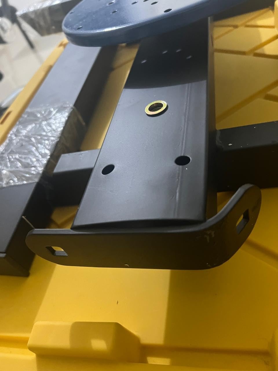 VEVOR Screen Printing Machine, 4 Color 4 Station 360° Rotable Silk Screen Printing Press, 21.2x17.7in / 54x45cm Screen Printer Machine, Double-Layer Positioning Pallet for T-Shirt DIY Printing customer photo 2