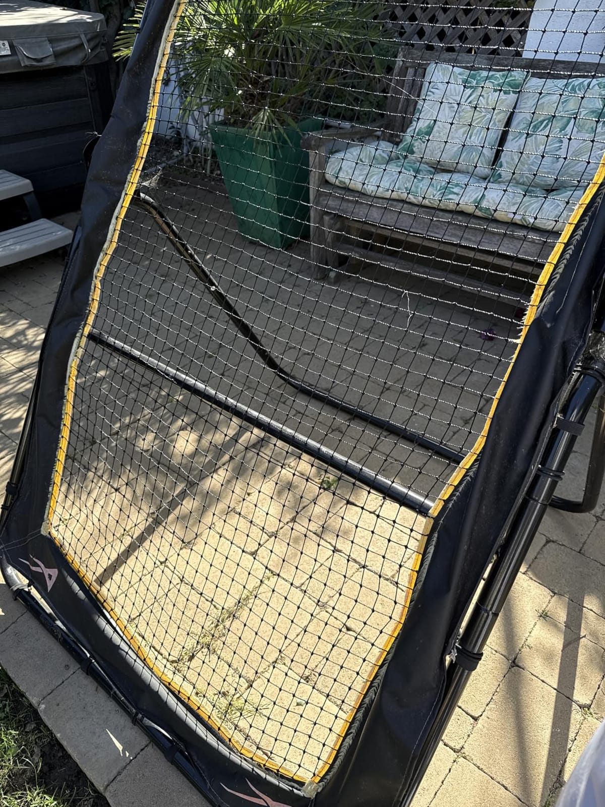 ACELETIQS Lacrosse Rebounder for Backyard 4x6 Feet Baseball Rebounder Volleyball Rebounder - Lacrosse Ball Pitchback, Throwback, Bounce Back Training Wall [Carry Bag Included] customer photo 2