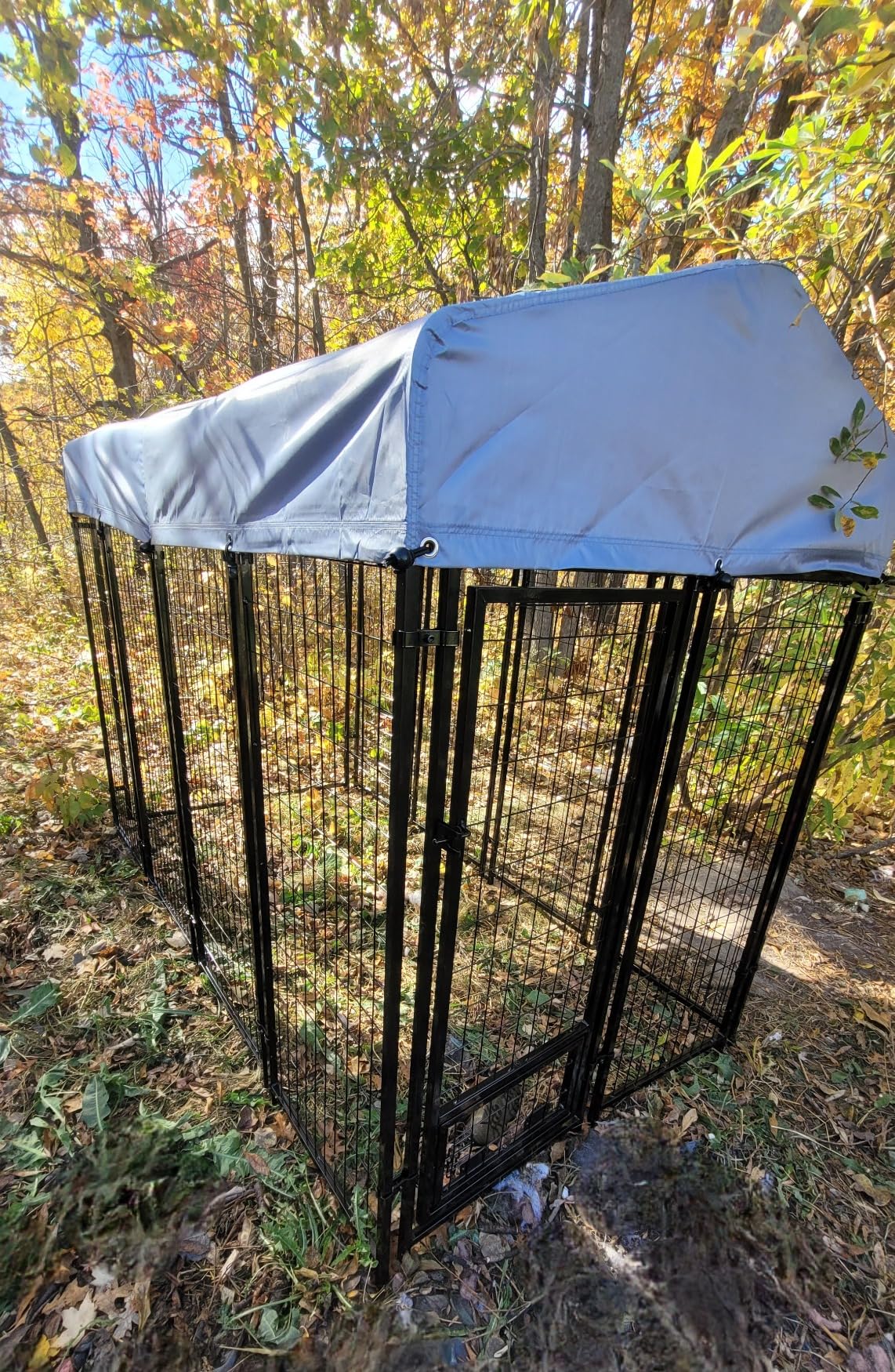 LEMBERI 8x4x6FT Outdoor Dog Kennel for Large Dogs, Heavy Duty | Escape-proof galvanized steel dog run with double-latch gate, reflective silver waterproof roof, 2 stainless steel bowls customer photo 2