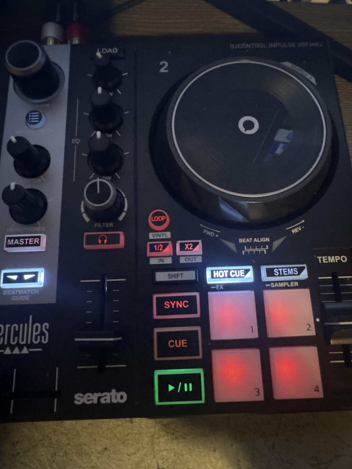 Hercules DJControl Inpulse 200 MK2 - Ideal DJ Controller for Learning to Mix customer photo 2