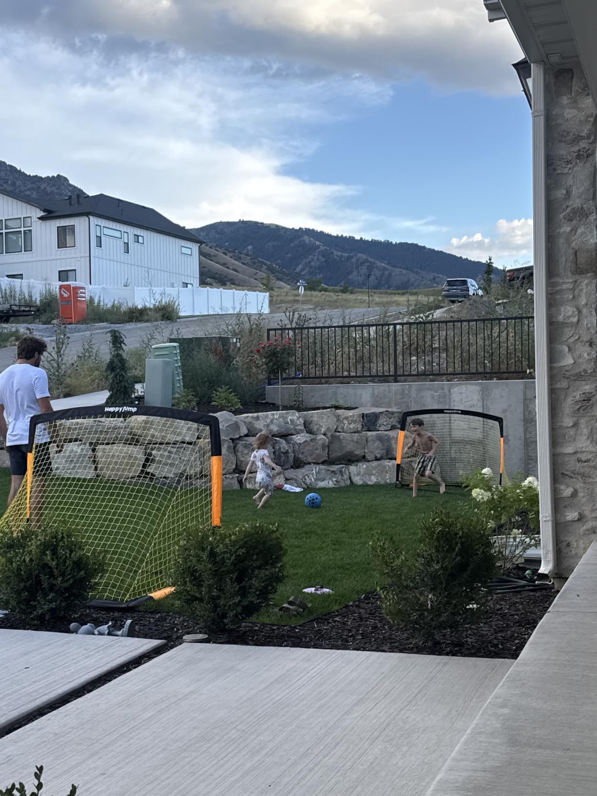 Happy Jump 7x5' & 5x3.6' Portable Soccer Goals for Kids Ages 6-14, Weatherproof Net and Steel Frame for Backyard Fun and Outdoor Training, Quick Setup and Sturdy for All Weather Conditions customer photo 1