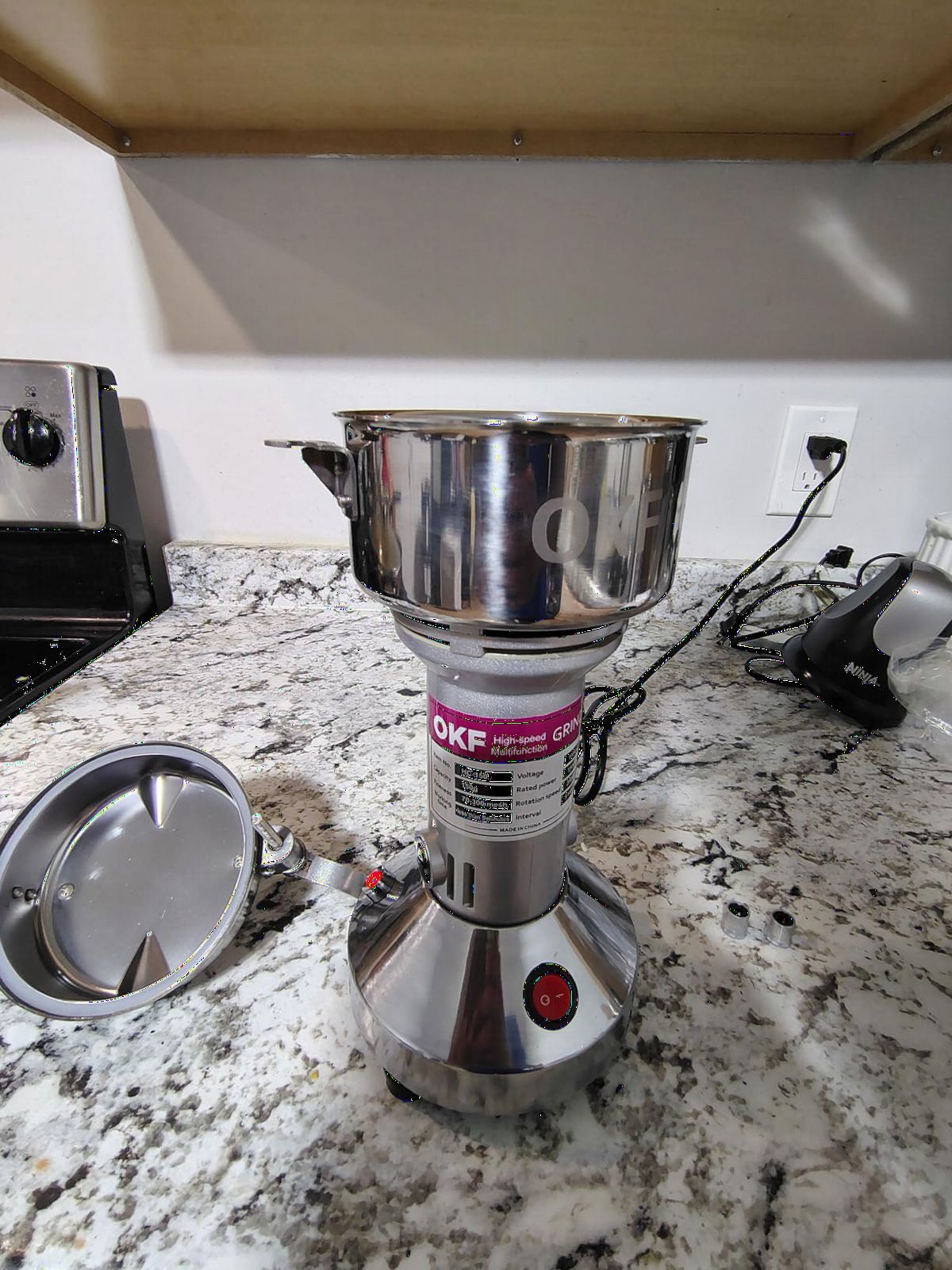750g Grain Mill, 304 Stainless Steel Spice Grinder, 2800W High-speed Commercial Flour Mill, Superfine Flour Mill Grinder for Home, Grain Mill for Flour customer photo 1