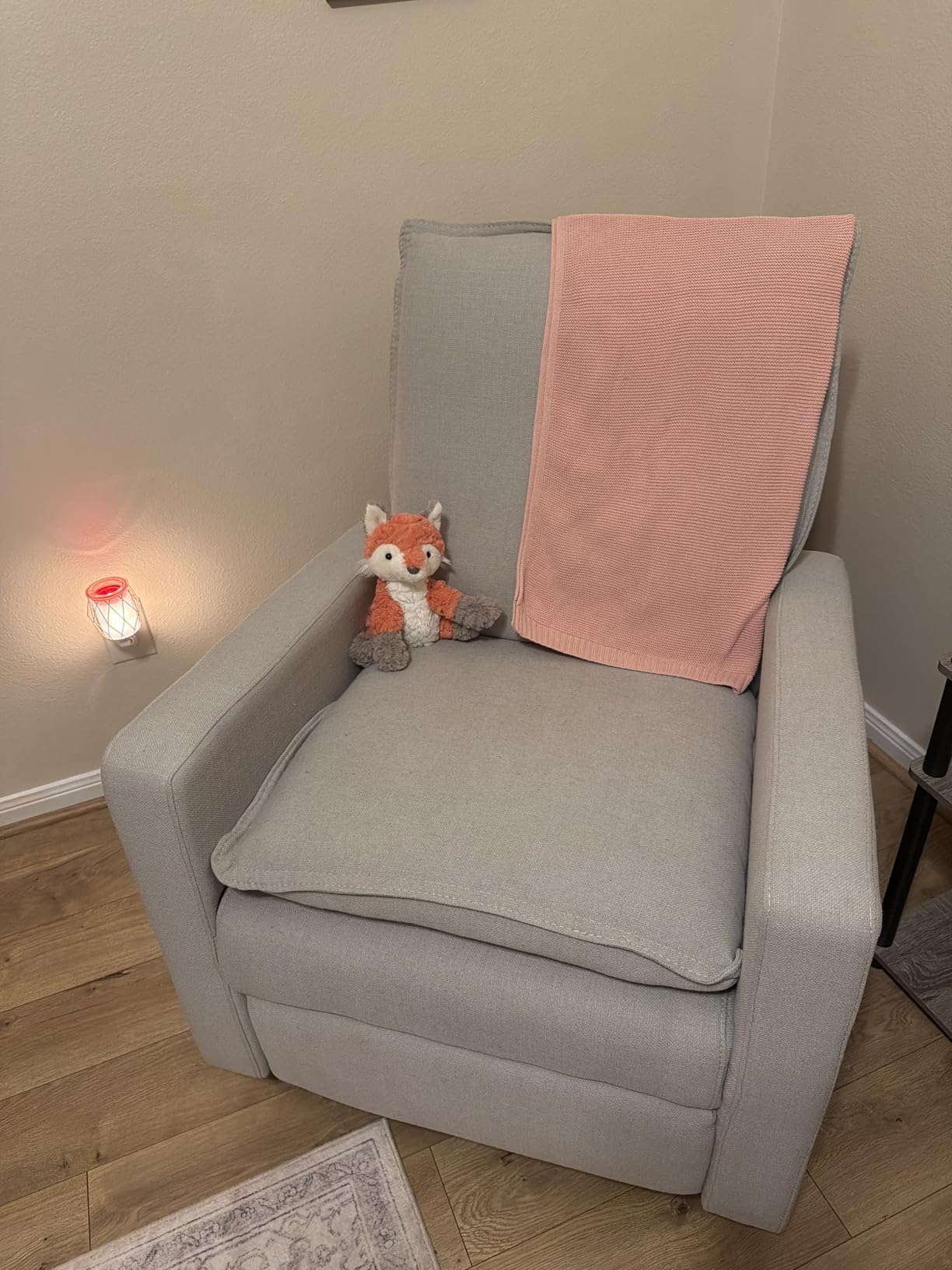 Oxford Baby Uptown Upholstered Glider Recliner Rocking Chair 360° Swivel for Nursery and Living Room - Boucle White customer photo 1