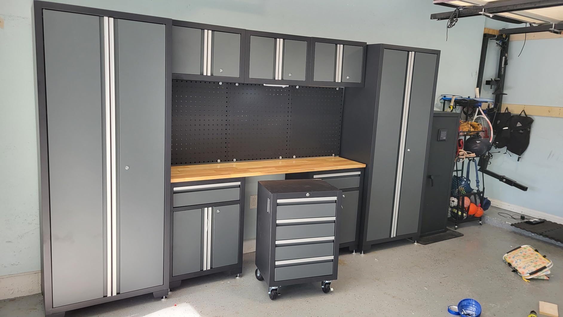 Garage Storage Cabinet System 9-Pcs Workshop Set, Black | Garage Cabinets and Storage System w/ Steel Cabinet Drawers, Rolling Chest, Workbench, Pegboard for Garage Tool Organization customer photo 1
