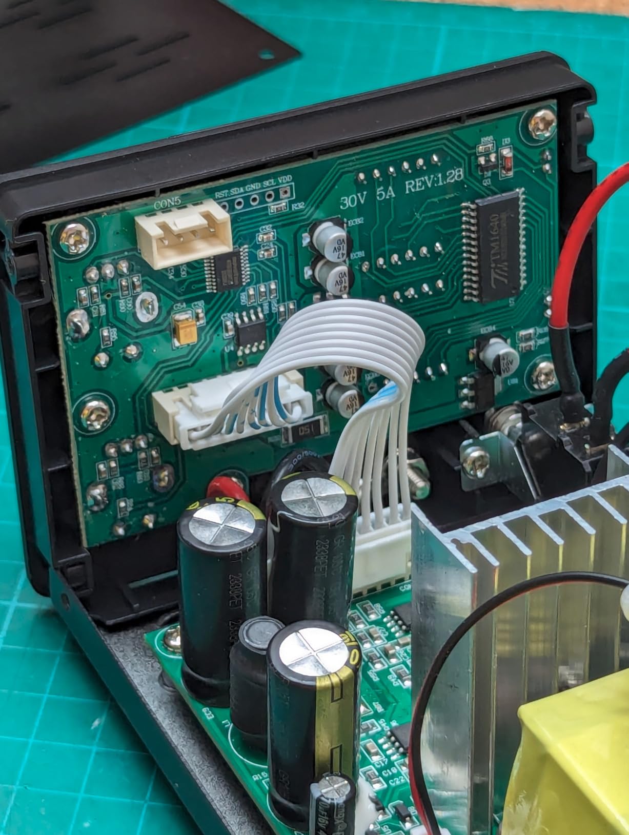 NICE-POWER DC Power Supply Variable 0~30V 0~10A, 3-Digits LED Display Current and Voltage Adjustable 150W Fixed with Encoder DC Bench Power Supply 15V 10A/30V 5A, Electroplating DIY etc PSU customer photo 1