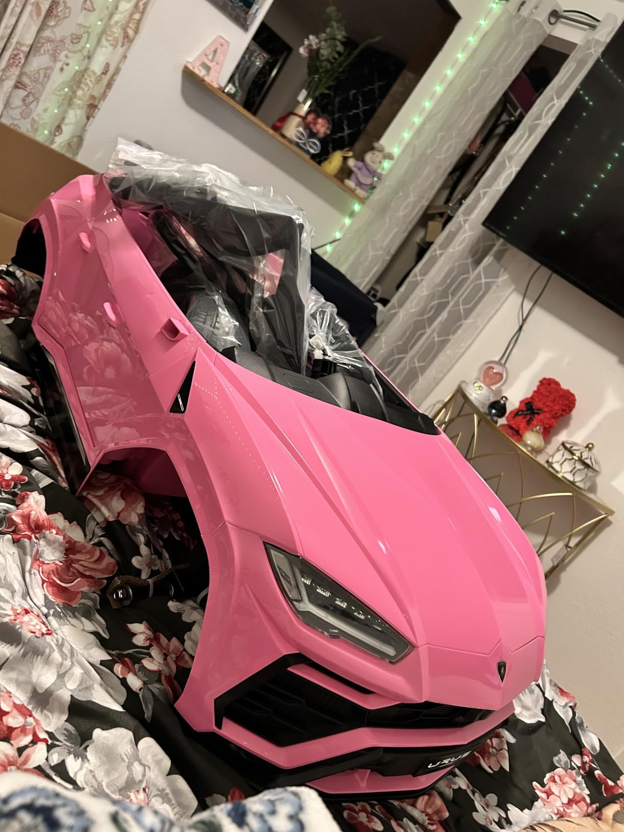 Electric Car for Kids 12V Licensed Lamborghini Ride On Car with Remote Control, Max Speed 2.5Mph, LED Lights, Music Players, Lockable Doors, Spring Suspension, Toddler Cars to Drive, Pink customer photo 1
