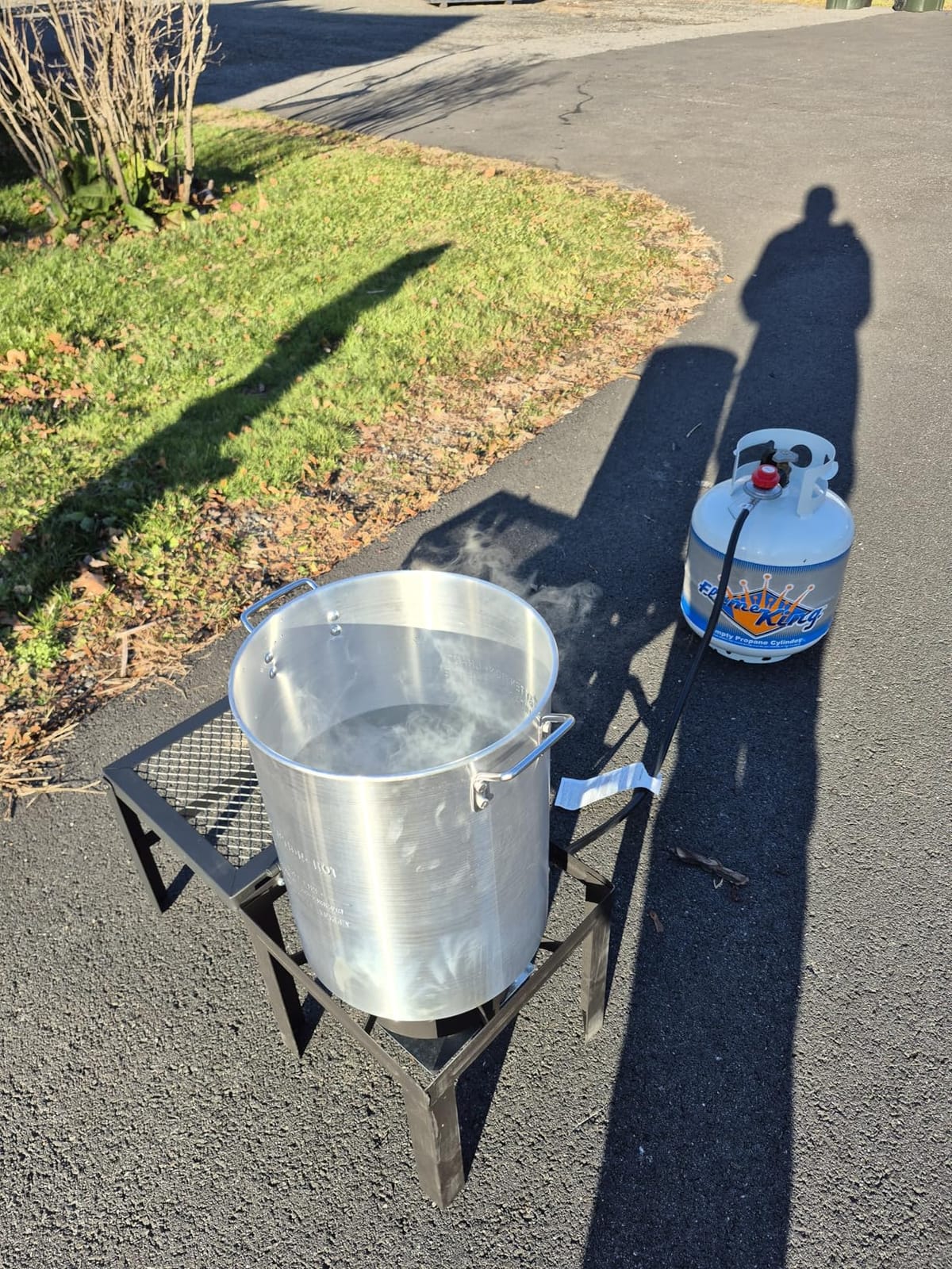 ROVSUN 30QT Turkey Fryer & 10QT Fish Fryer with 55000BTU Propane Burner, Outdoor Deep Fryer & Seafood Crawfish Boiler Steamer Pot with Thermometer, Marinade Injector, Turkey Rack & Rack Lifter customer photo 2