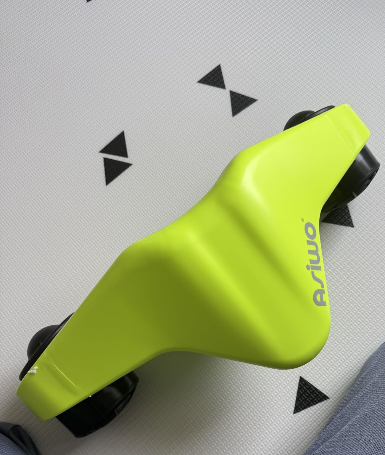 Asiwo Manta Underwater Scooter for Adults, Dual-Motor Sea Scooter, 3 Speeds, 35-Min Runtime, 131-ft Depth, 19.8-lb Thrust, Action Camera Mount for Diving and Snorkeling customer photo 1