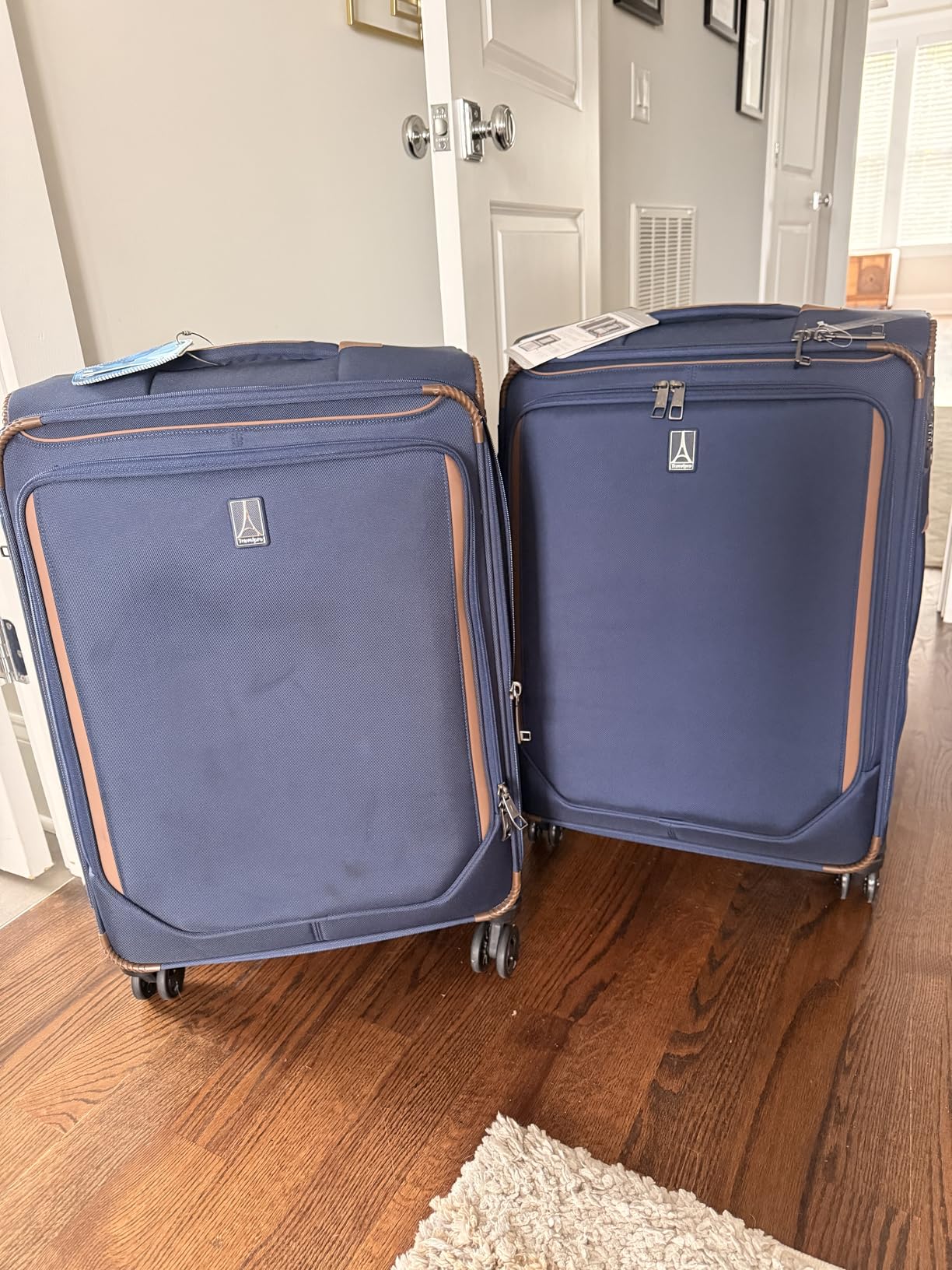 Travelpro Crew Classic Lightweight Softside Expandable Checked Luggage, 8 Wheel Spinner Suitcase, TSA Lock, Men and Women, Checked Large 29-Inch, Patriot Blue customer photo 1