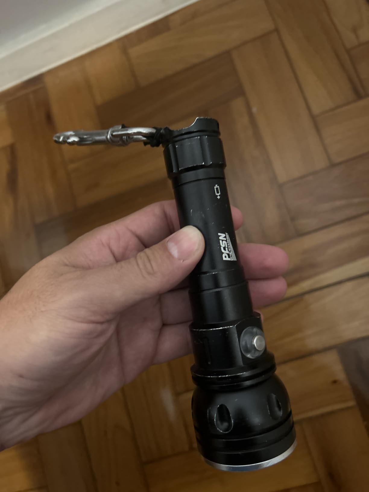 PFSN 3000 Lumens Dive Light with Lockable Switch, 150m Underwater Waterproof, 20H Runtime, 400m Long Narrow Beam, Rechargeable Professional Scuba Diving Flashlight customer photo 2