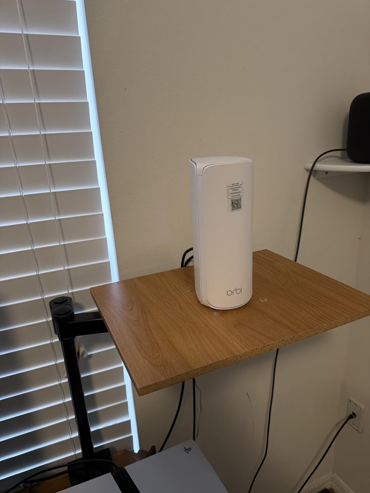NETGEAR Orbi 770 Series Tri-Band WiFi 7 Mesh Network System (RBE773) - Router and 2 Satellite Extenders, Up to 11Gbps, Covers up to 8,000 Sq.Ft., 100 Devices customer photo 2