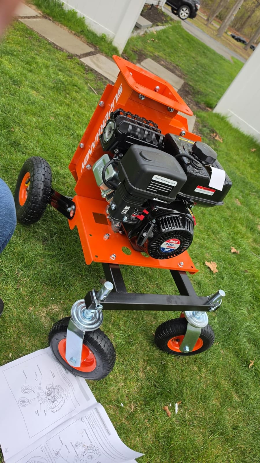 SuperHandy Leaf Vacuum & Wood Chipper - 7 HP 209CC Gas Engine, 10:1 Mulch Ratio, 6 Bushel Bag Capacity, Castor Wheels, Walk-Behind Leaf Vacuum Mulcher customer photo 2