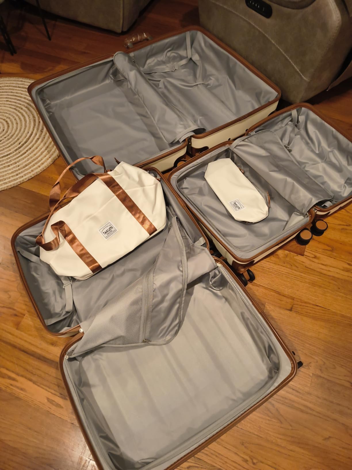 TAKUMI Luggage Sets 5 Piece Lightweight Carry On luggage with Duffel Bag ABS+PC Hardshell Suitcases with YKK zippers Double Spinner Wheels Travel Luggage with TSA Lock (Navy, 5 PIECE SET) customer photo 2