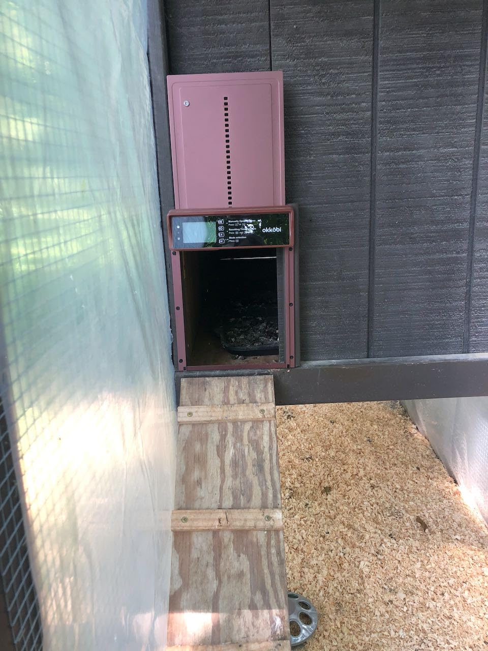 Okkobi Automatic Chicken Coop Door Solar Powered - LCD Display - Chicken Coop Door with Remote Control, Light Sensor & Timer - Anti-Pinch Function - 5-Year Protection - Grey customer photo 1