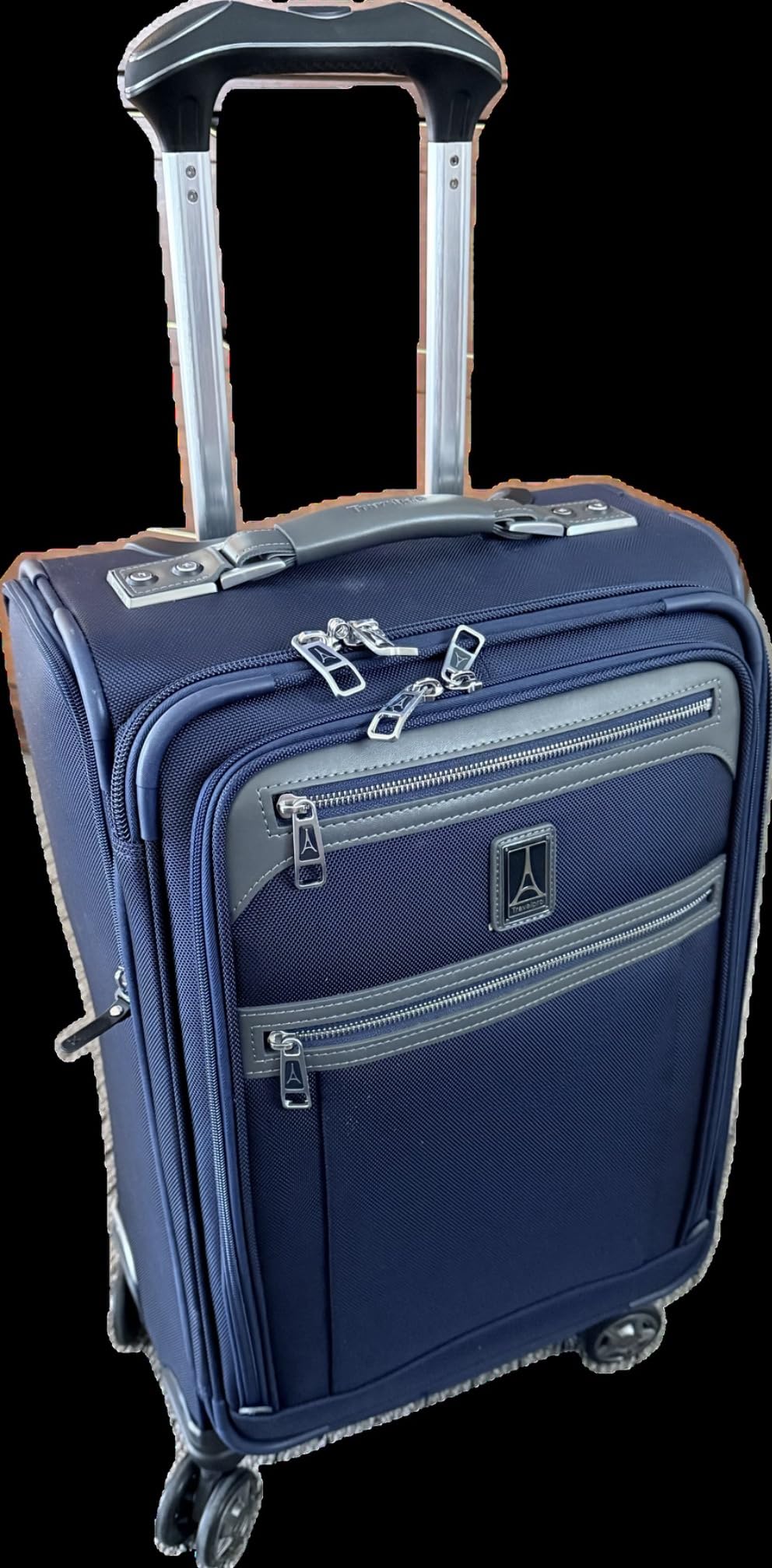 Travelpro Platinum Elite Softside Expandable Checked Luggage, 8 Wheel Spinner Suitcase, TSA Lock, Men and Women, Dark Blue, Checked Medium 25-Inch customer photo 1