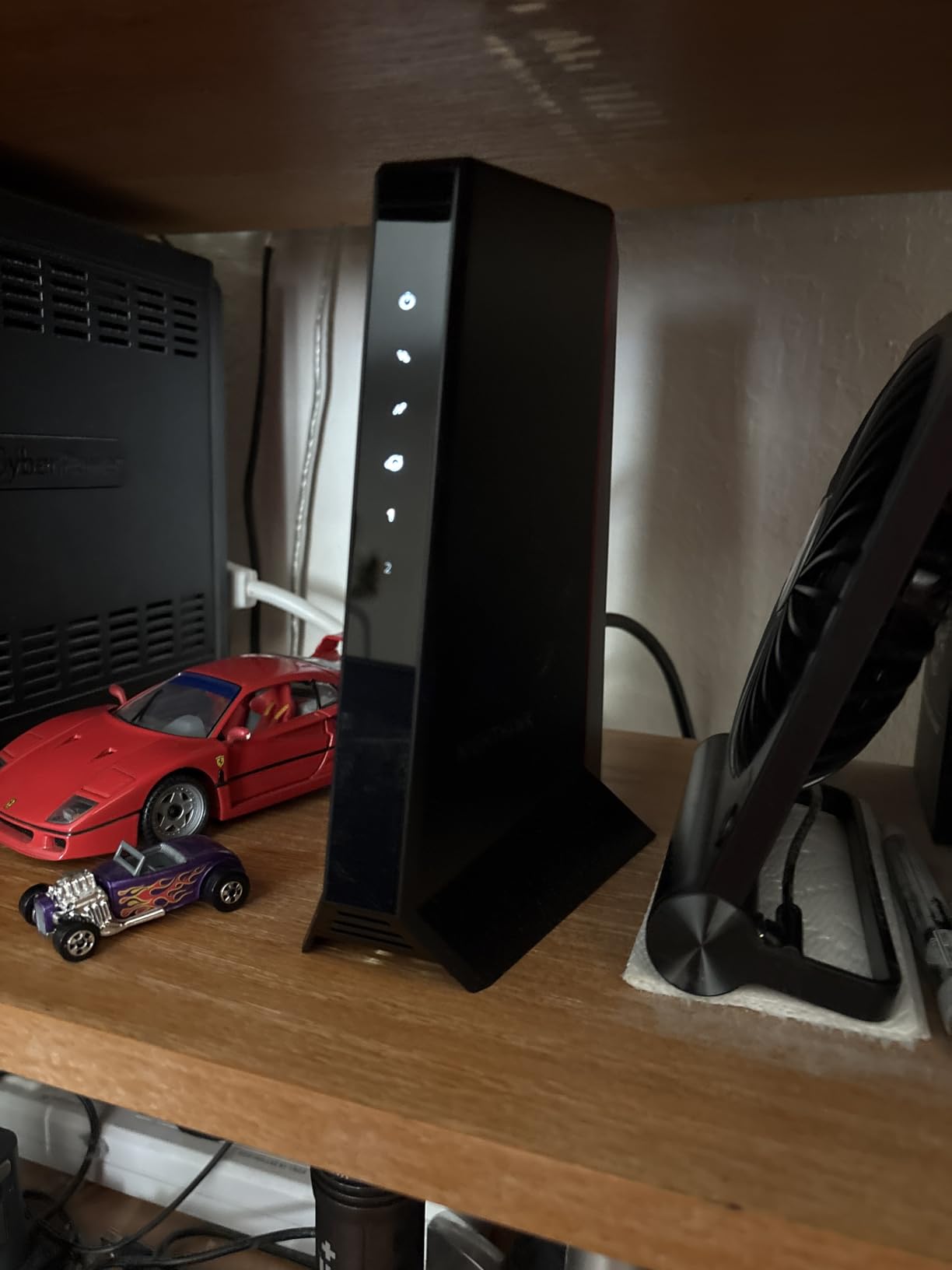 NETGEAR Nighthawk DOCSIS 3.1 Mid/high-Split Cable Modem (CM2500-1AZNAS) - Approved for Today's Faster Speeds - Works with All Cable Providers Incl. Xfinity, Spectrum, Cox - Plans up to 2Gbps customer photo 2