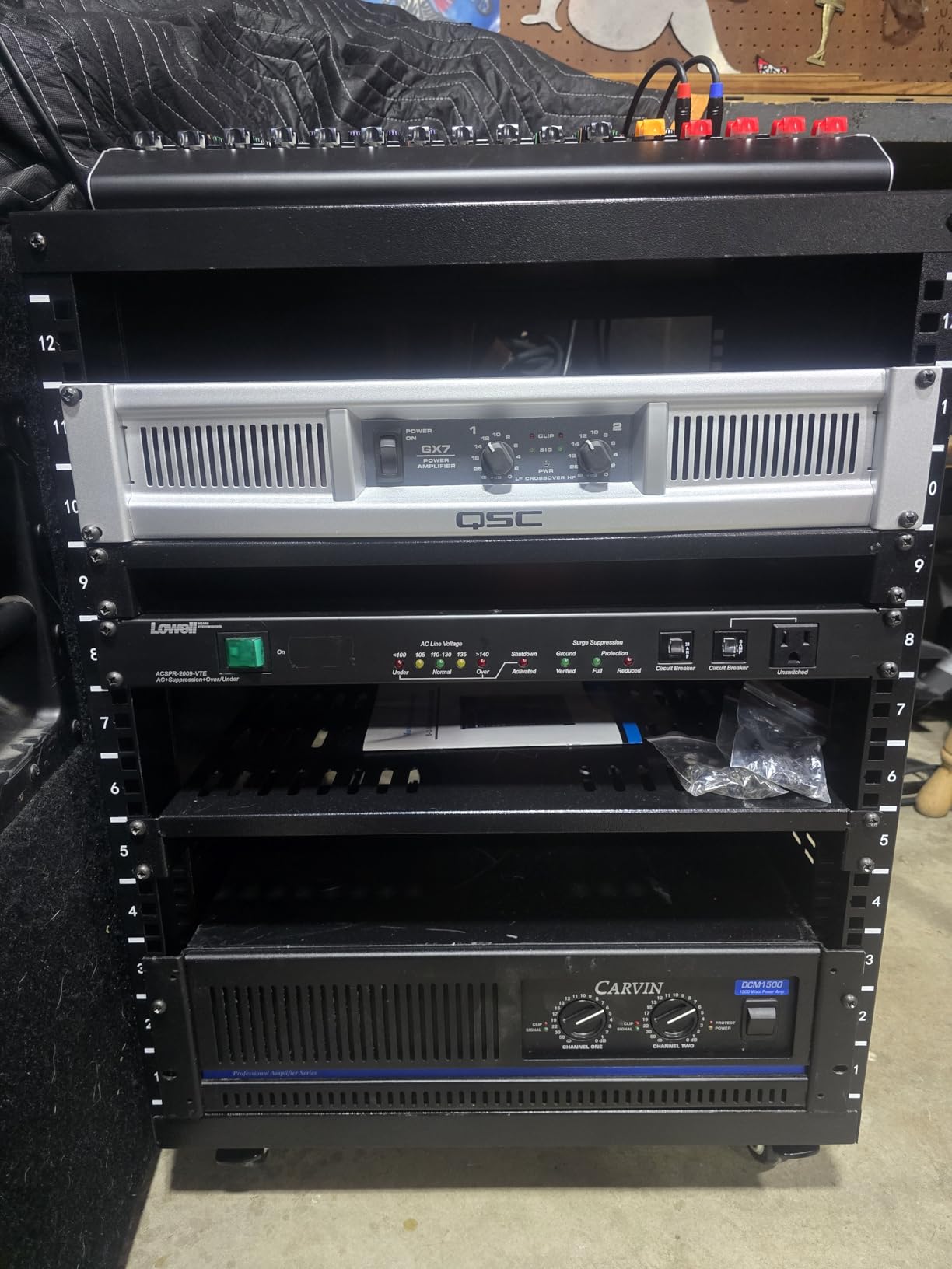 VEVOR 12U AV Rack Stand with Caster Wheels, Component Rack Cabinet Recording Studio Racks, Removable Side Panels, Universal Network Server Case, Special Vents for 19'' Audio Video Rack Mounting customer photo 2