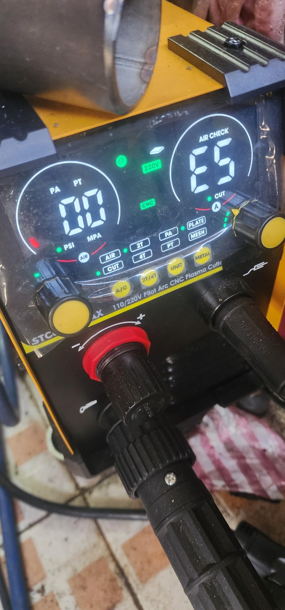 SILATU 55Amps Plasma Cutter, STC550P HF Non-Touch Pilot Arc Plasma Cutter Machine, 110/220V Dual Voltage LED Display Air Sensor Technology, 1/2'' Clean Cut 2/3'' Max Cut, PT/2T/4T for Beginners DIY customer photo 2
