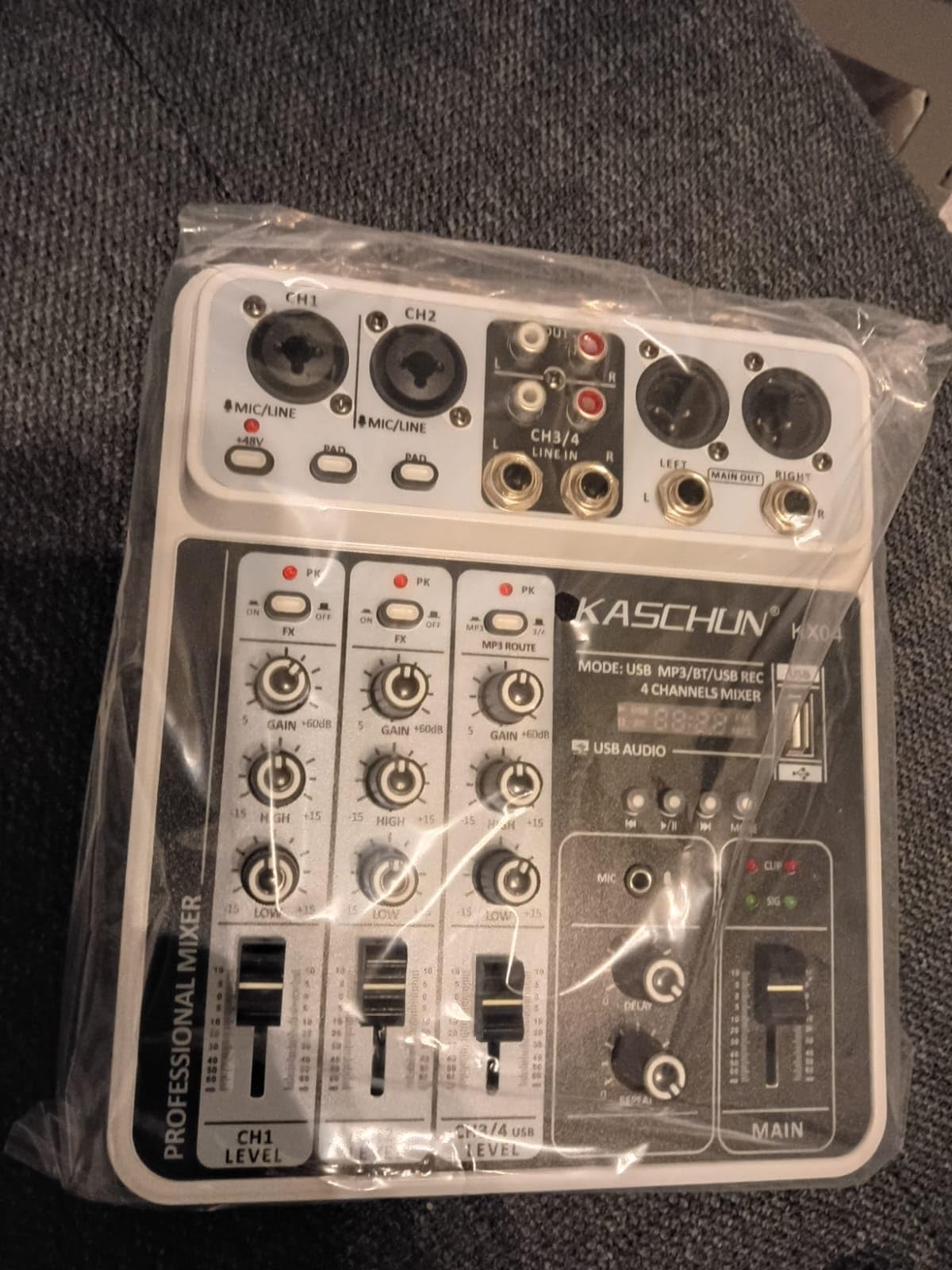 4-Channel DJ Audio Mixer with Bluetooth & 48V Phantom Power | Built-in USB MP3 Input, Echo Delay Effect, Mixer Board for Karaoke, Podcast, Live Stream, Home Recording customer photo 2