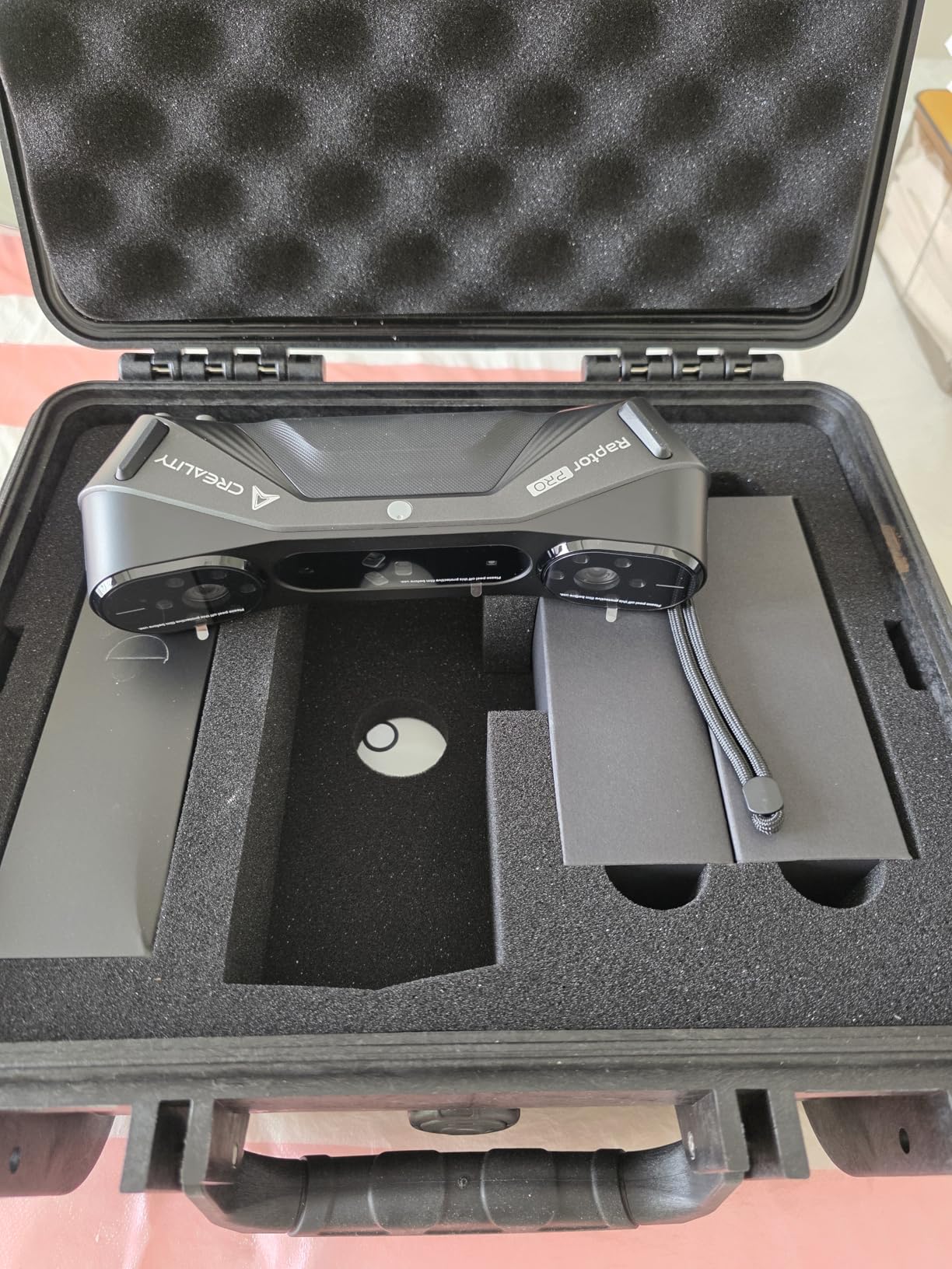 Creality 3D Scanner CR-Scan Raptor Pro for 3D Printing, 22+7 Blue Laser & NIR Handheld Scanner 0.02mm Accuracy, 60fps High-Speed & 5MM to 4M Objects, 24-Bit Full-Color Scanning for Windows macOS customer photo 2