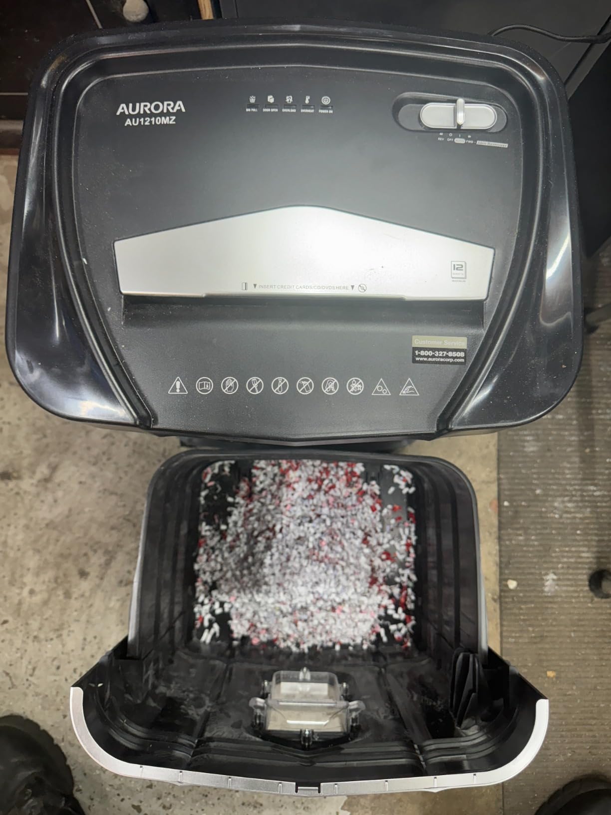 Aurora Commercial Grade 220-Sheet Auto Feed High Security Micro-Cut Paper Shredder / 60 Minutes / Security Level P-5 customer photo 2