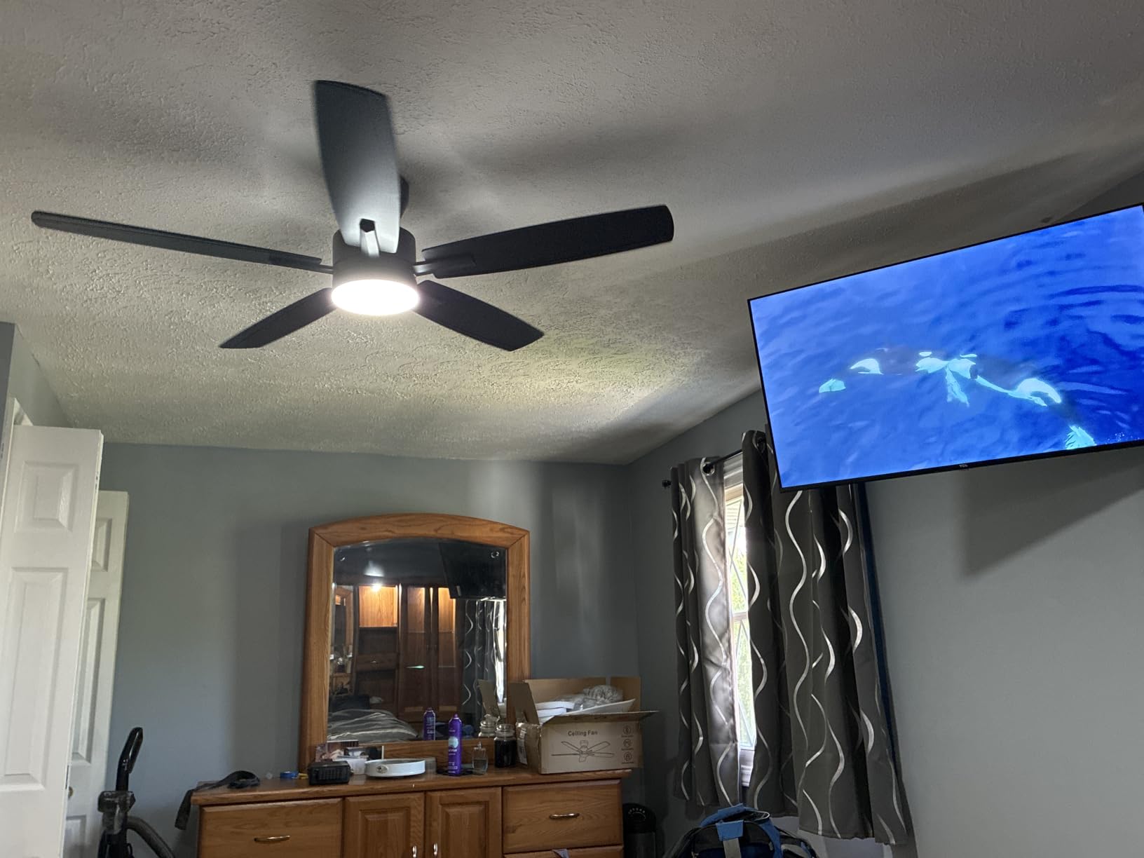Ohniyou 52'' Low Profile Ceiling Fan with Lights, Remote/APP Control, Black | Flush Mount, Dimmable 3CCT LED, Quiet Reversible DC Motor, Memory Function, 4580 CFM, for Indoor Bedroom Living Room customer photo 1