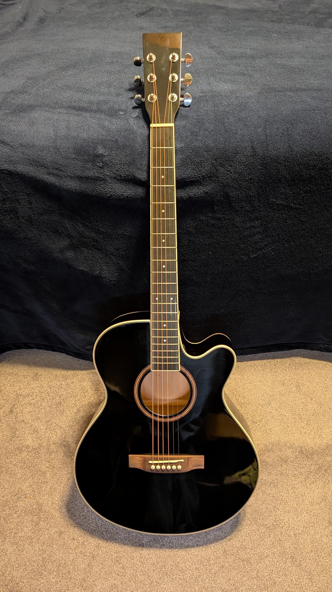 41-inch Acoustic Guitar for Beginners Adult Teen | Full Size Starter Kit with Gig Bag, Extra Strings, Strap, 4 Picks, Capos, Tuner, Black customer photo 2