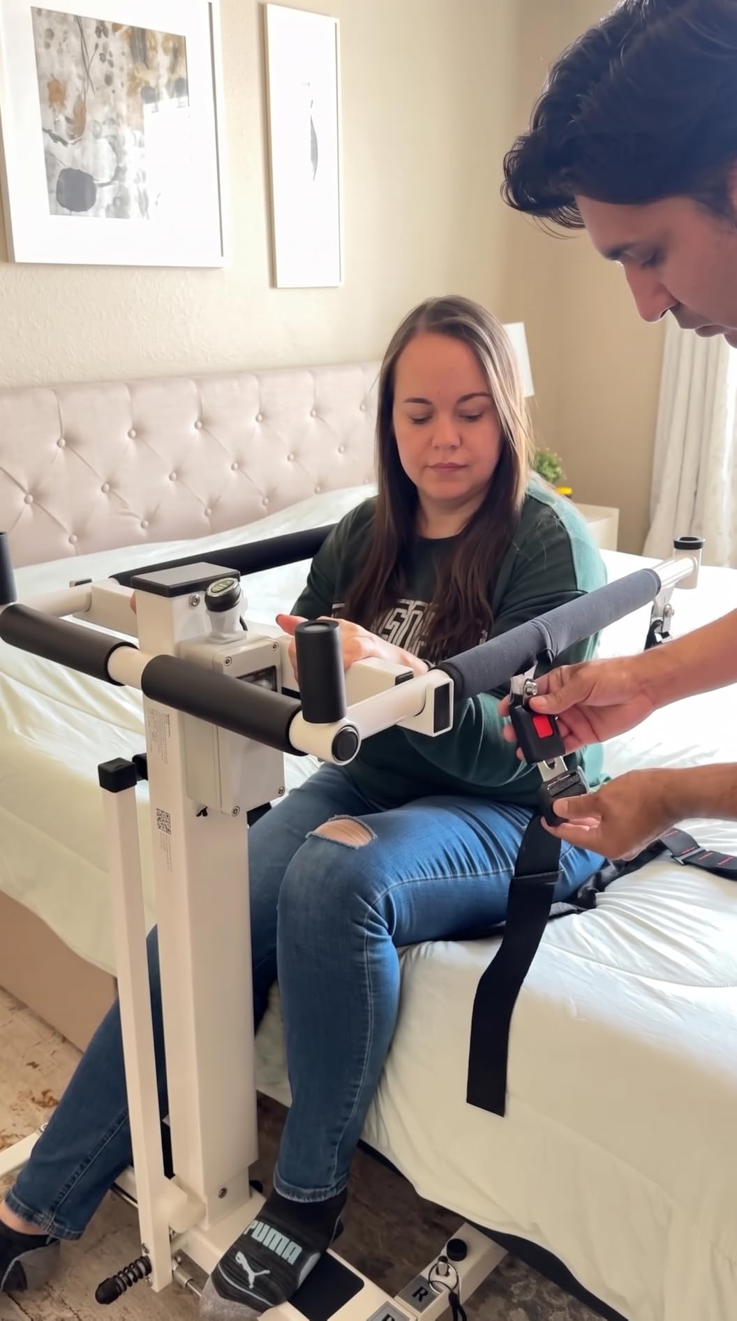 VOCIC Electric Transfer Lift for Car, Portable Folding Patient Lift Transfer Chair, Electric Assist Lift Aid for Seniors, Adults, AY06 customer photo 1
