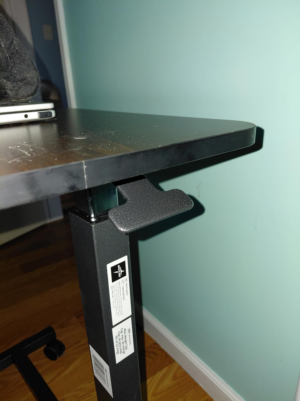 DR. DUNLEY Adjustable Overbed Table on Wheels - Height Adjustable from 30
