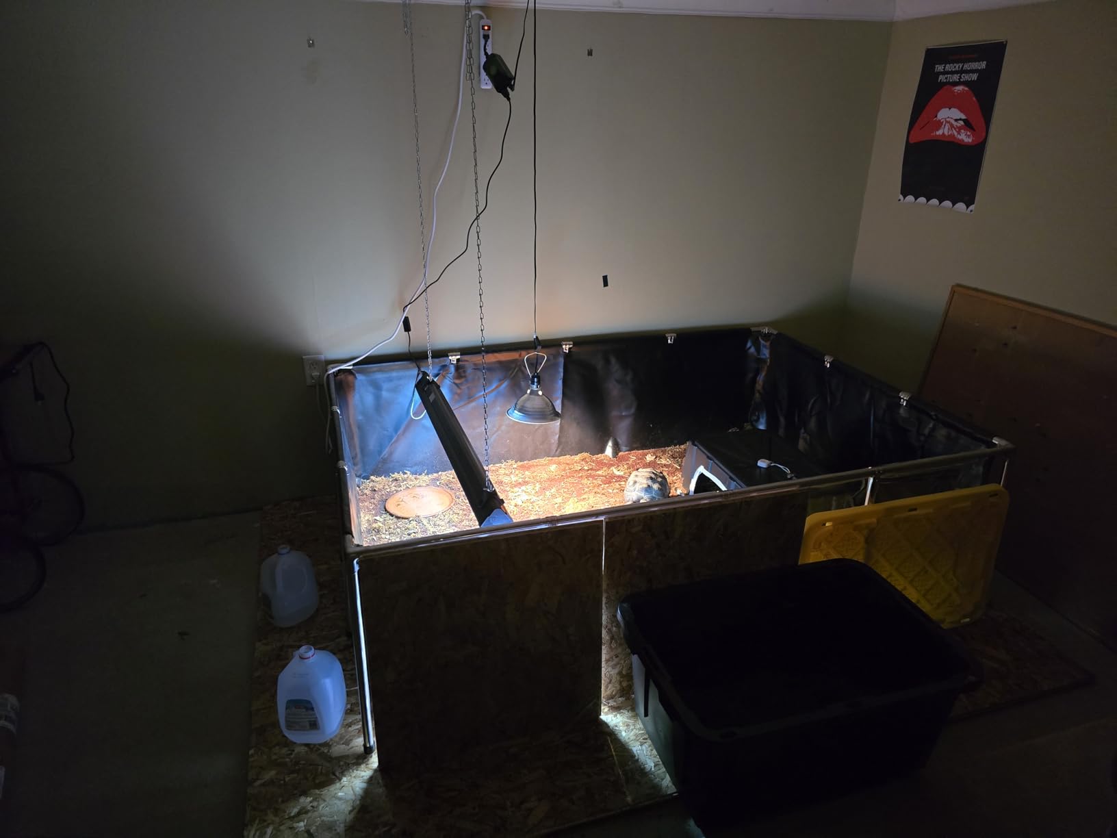 VEVOR Canvas Fish Pond, 470 Gal Above Ground Fish Pond, PVC Koi Tank with Clear Viewing Panel, Rectangular Goldfish Tank with Stainless Steel Frame & Drain Valve, for Breeding Koi, Irrigation(Black) customer photo 2