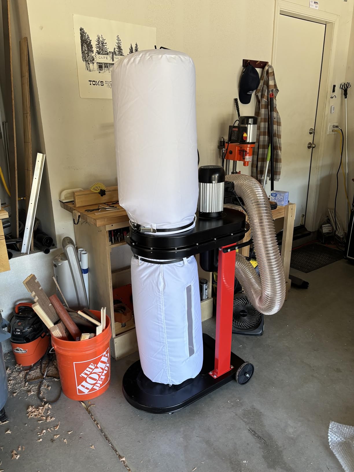 BUCKTOOL 1.2 HP Auto Start 750CFM Dust Collector with 3 Dust Collection Bag,13 Gallon and 5 PCS Reducer for Woodworking customer photo 1