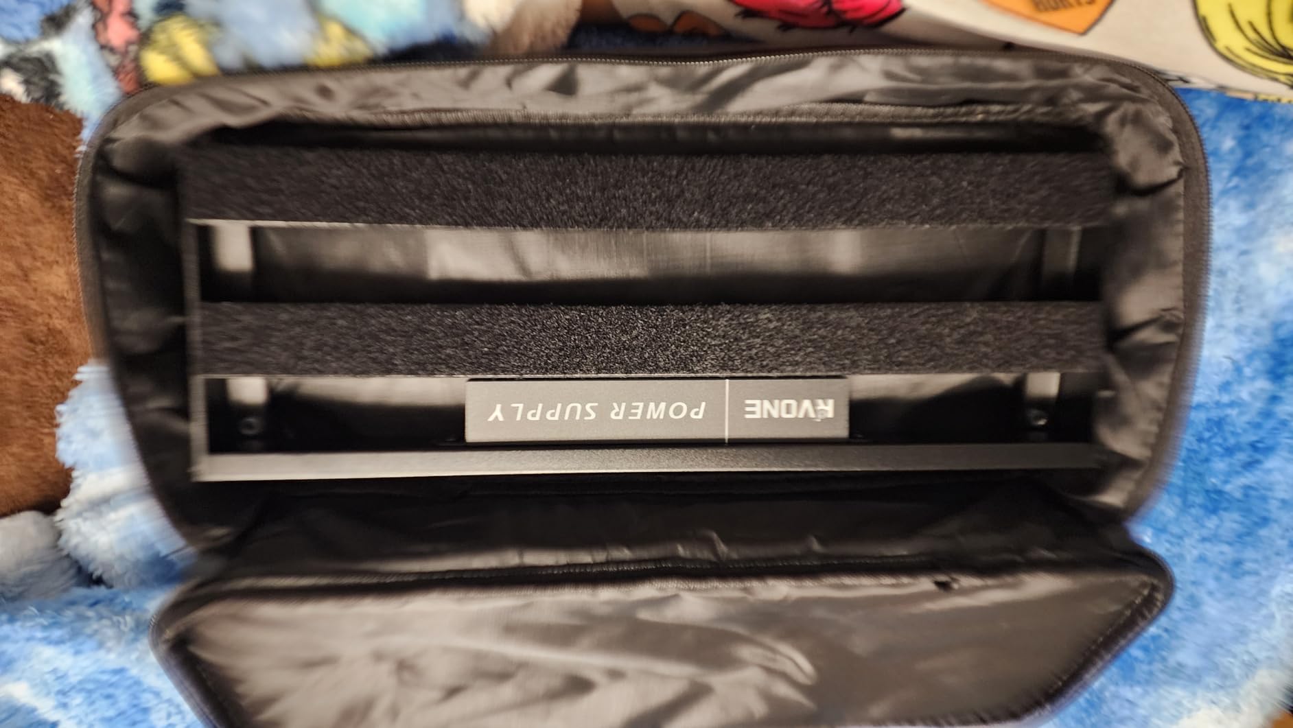 RVONE Extra Large Guitar Pedal Board with Built-in Power Supply | 24.02×12.6