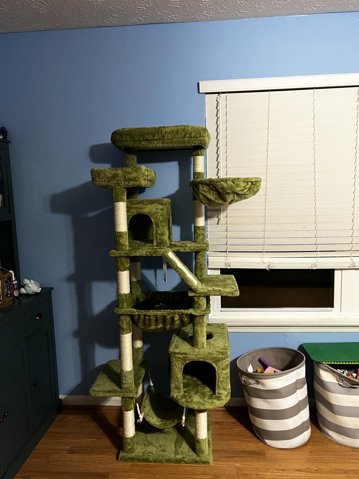 Heybly Tall Cat Tree for Large Cat, 80-inch Multi-Level Cat Tower for Indoor Cats with Large Baseboard, Condo Furniture with 2 Widened Plush Perches,Scratching Board and Big Caves, Smoky Gray HCT038G customer photo 2